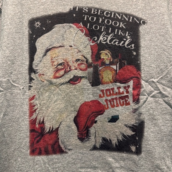 NWOT it’s beginning to look a lot like cocktails Christmas t-shirt with Santa - Picture 1 of 4